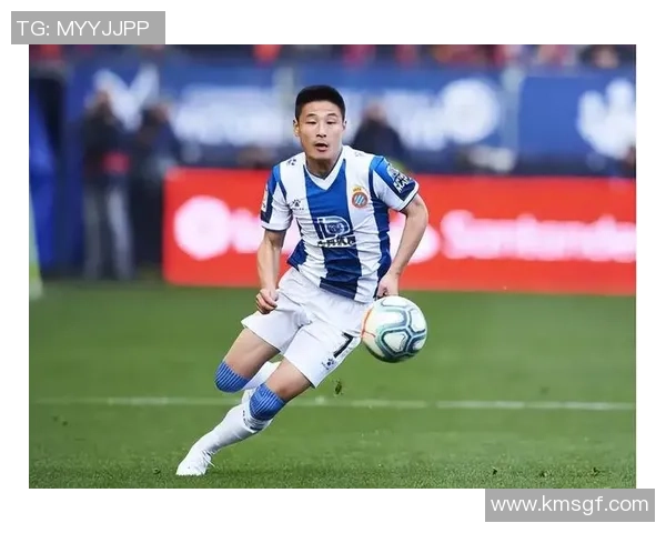 年纪最大的足球明星如何在赛场上继续闪耀光芒与传奇故事