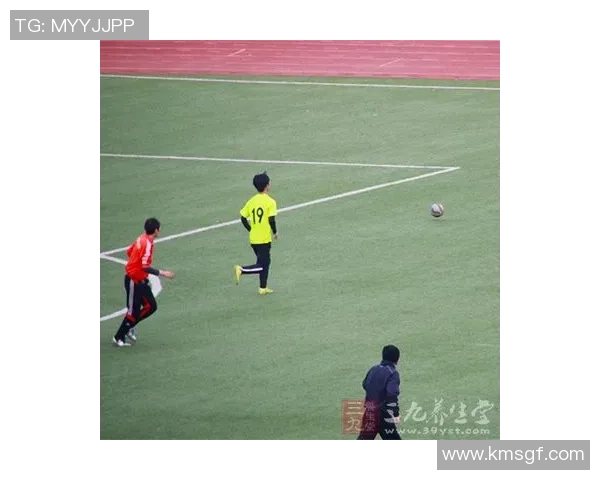 左脚踢足球的足球明星们如何用独特技艺征服绿茵场