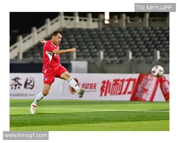 重庆足球队耐力争议引发热议球迷与专家各执己见探讨背后原因 重庆足球队耐力争议引发热议球迷与专家各执己见探讨背后原因